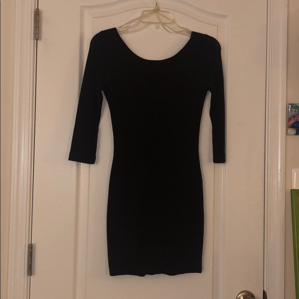 3/4 sleeves black dress with shiny red thread